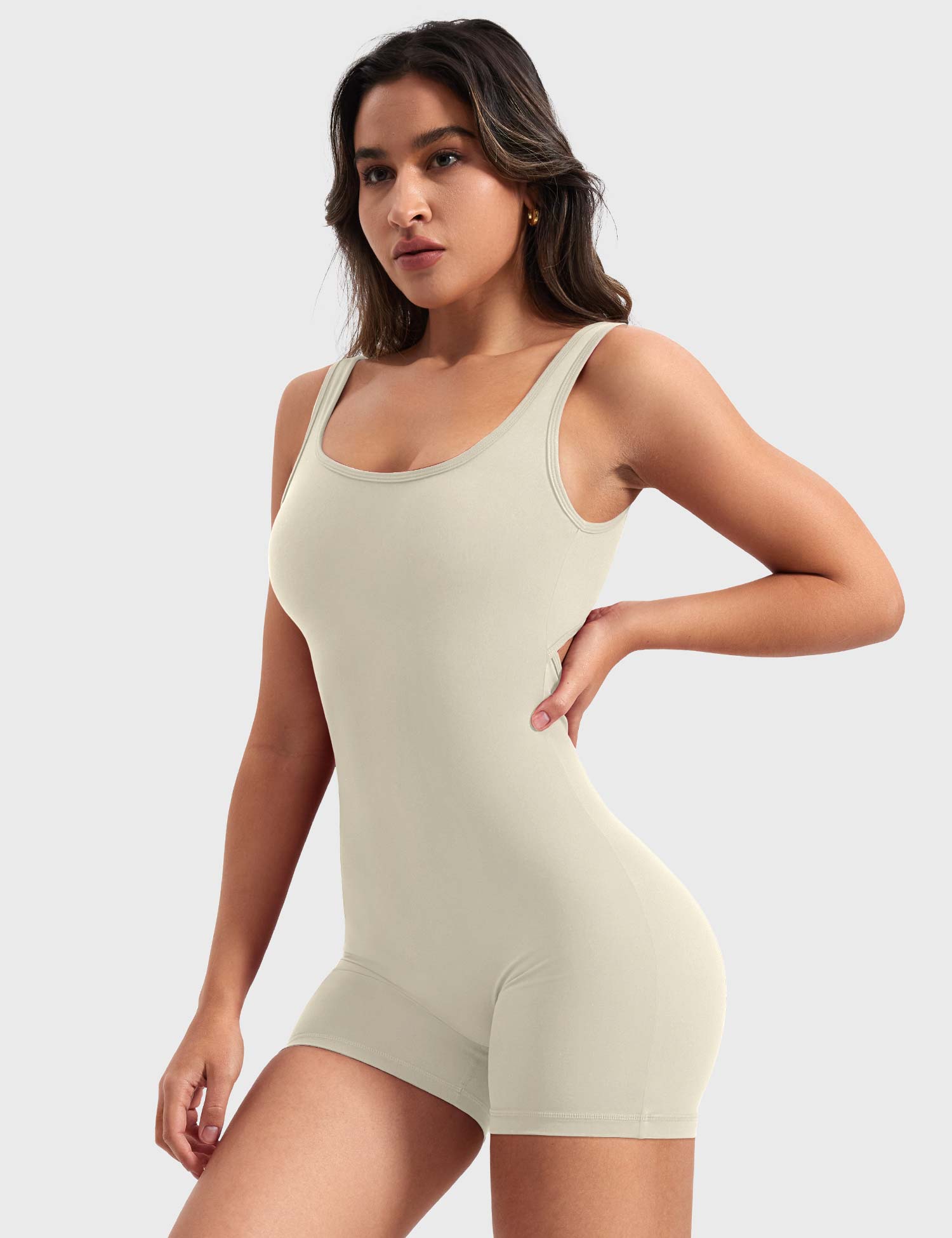 Yeoreo Lizvette V-Back Romper