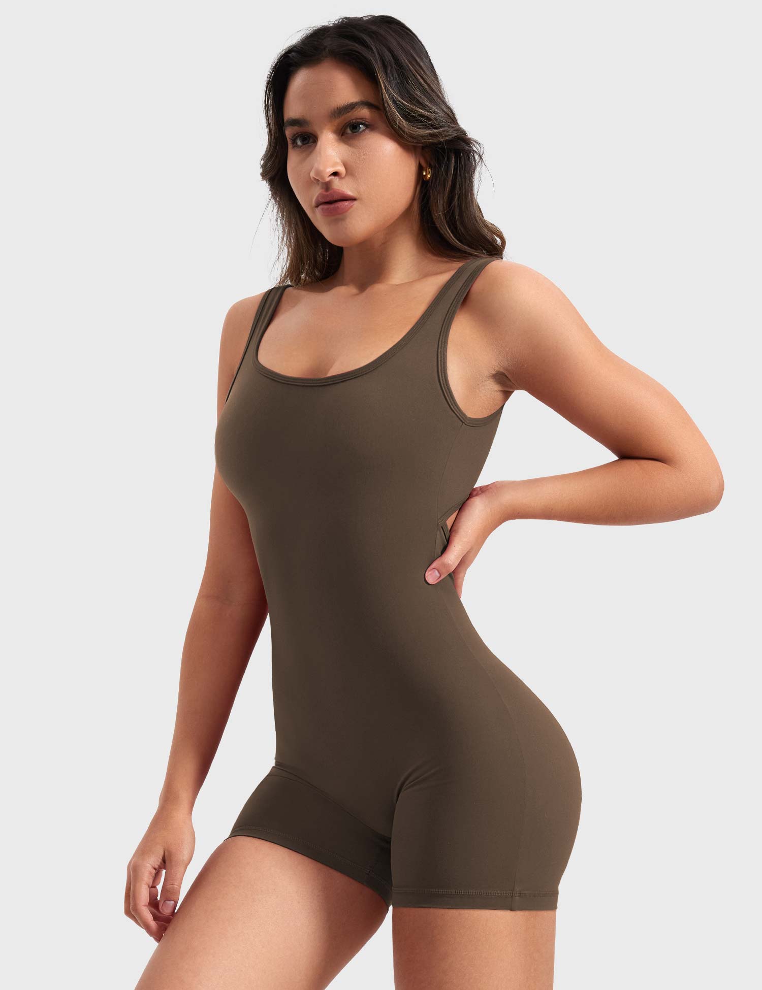 Yeoreo Lizvette V-Back Romper