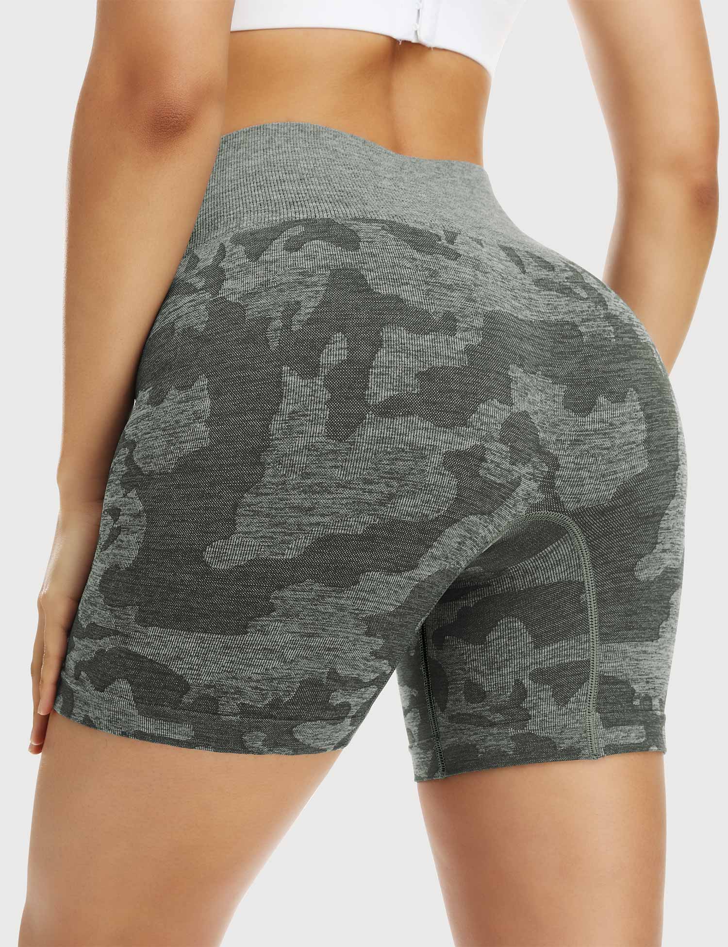 Yeoreo Camo Shorts Sin Costuras