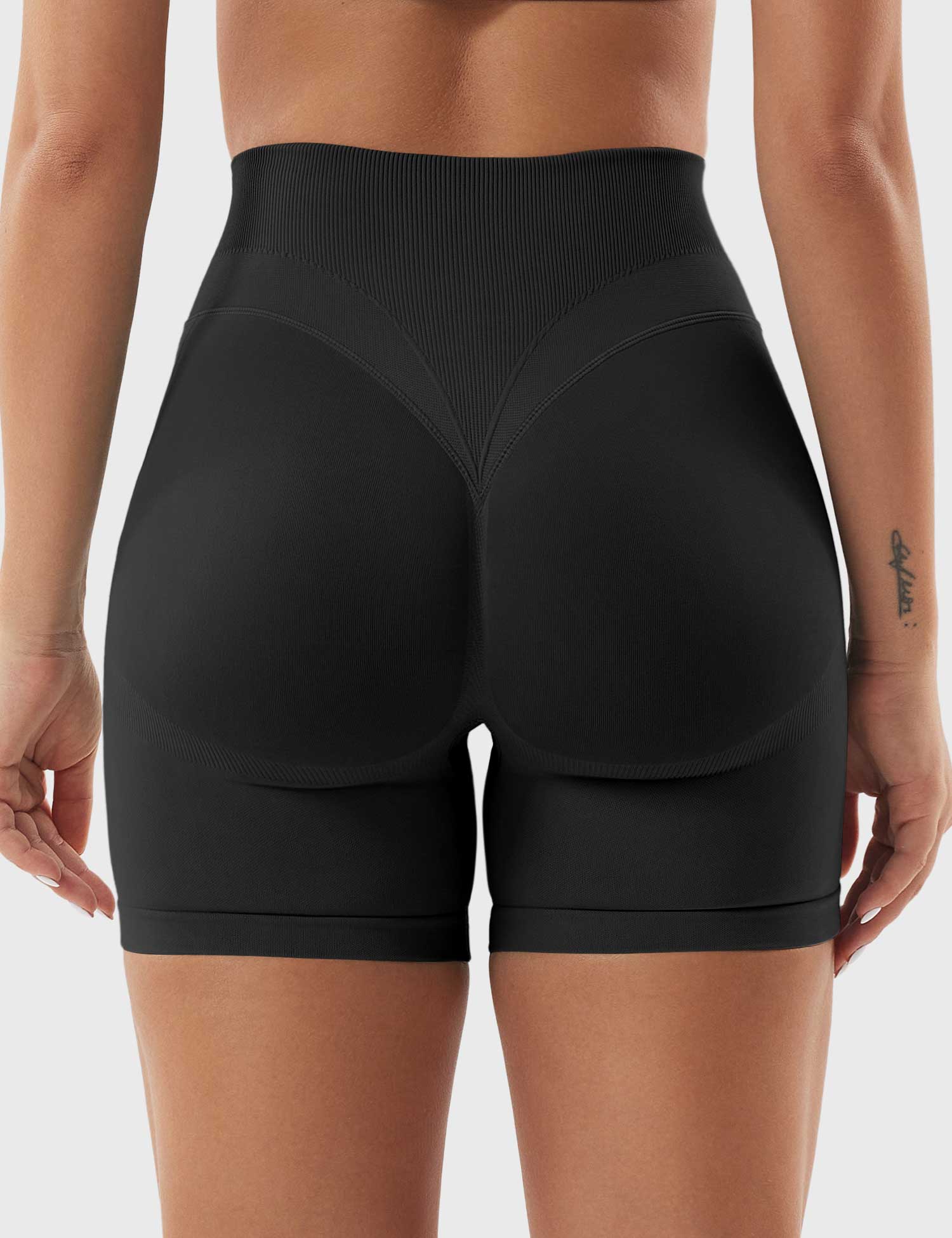 Yeoreo Patrica 4.5" Seamless Shorts