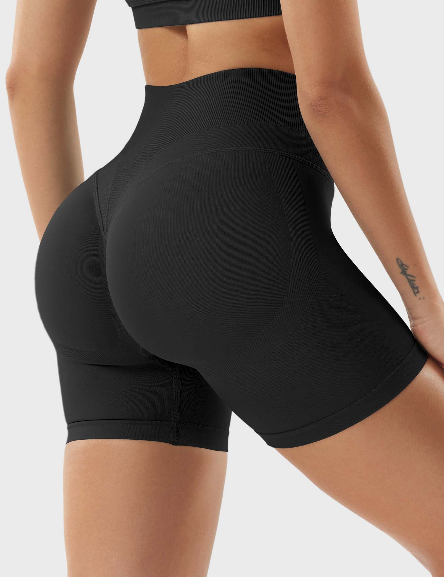 Yeoreo Patrica 4.5" Seamless Shorts