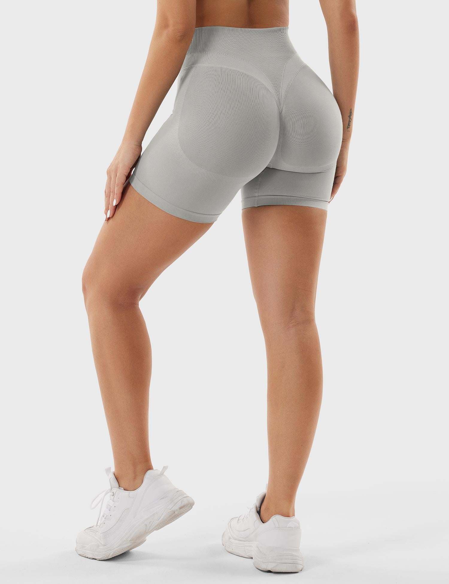 Yeoreo Patrica 4.5" Seamless Shorts