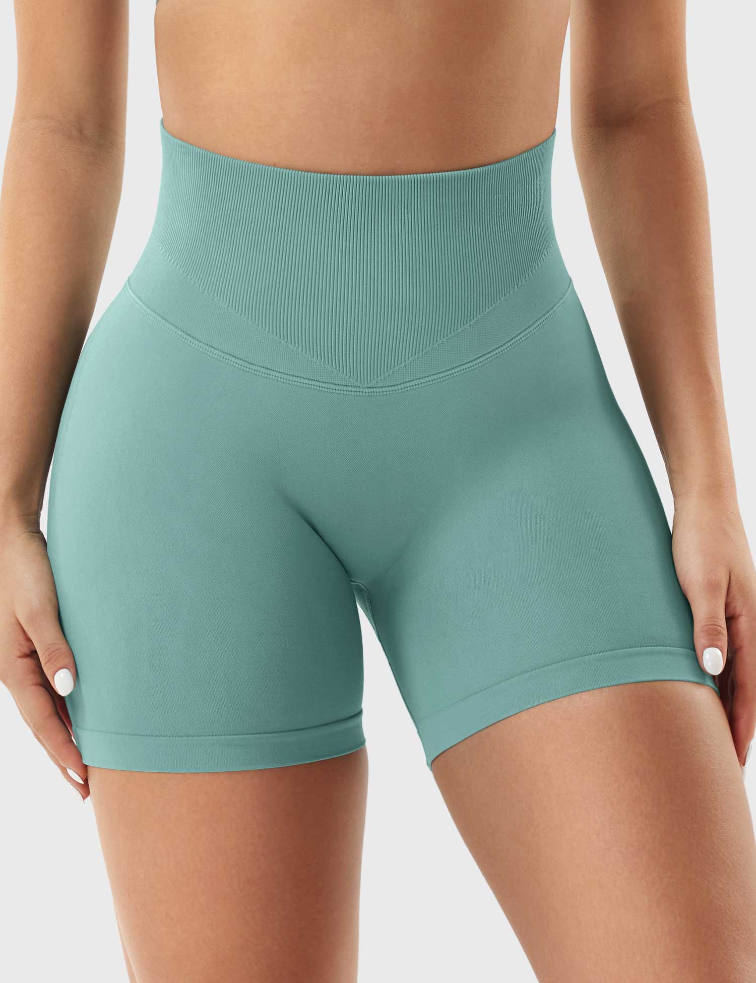 Yeoreo Patrica 4.5" Seamless Shorts