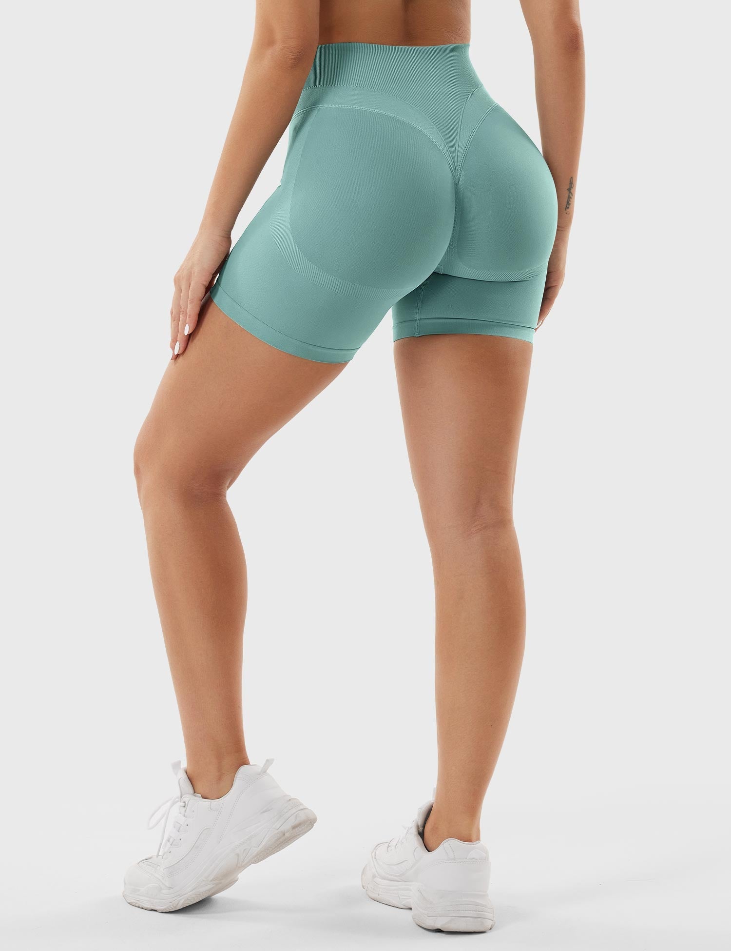 Yeoreo Patrica 4.5" Seamless Shorts