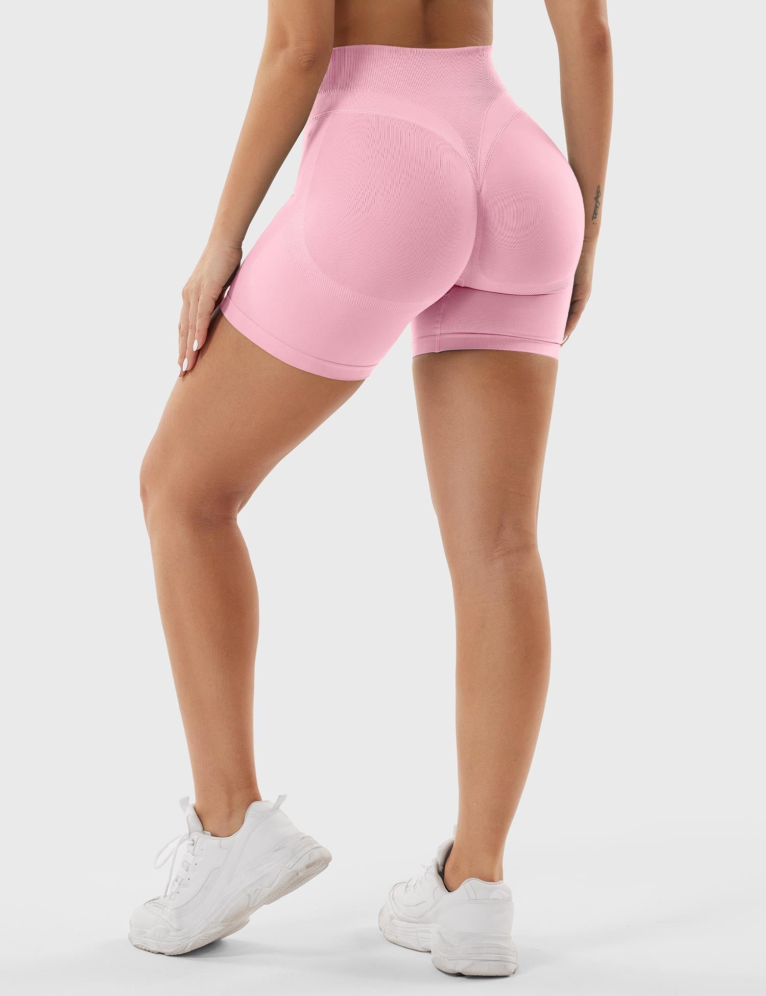 Yeoreo Patrica 4.5" Seamless Shorts