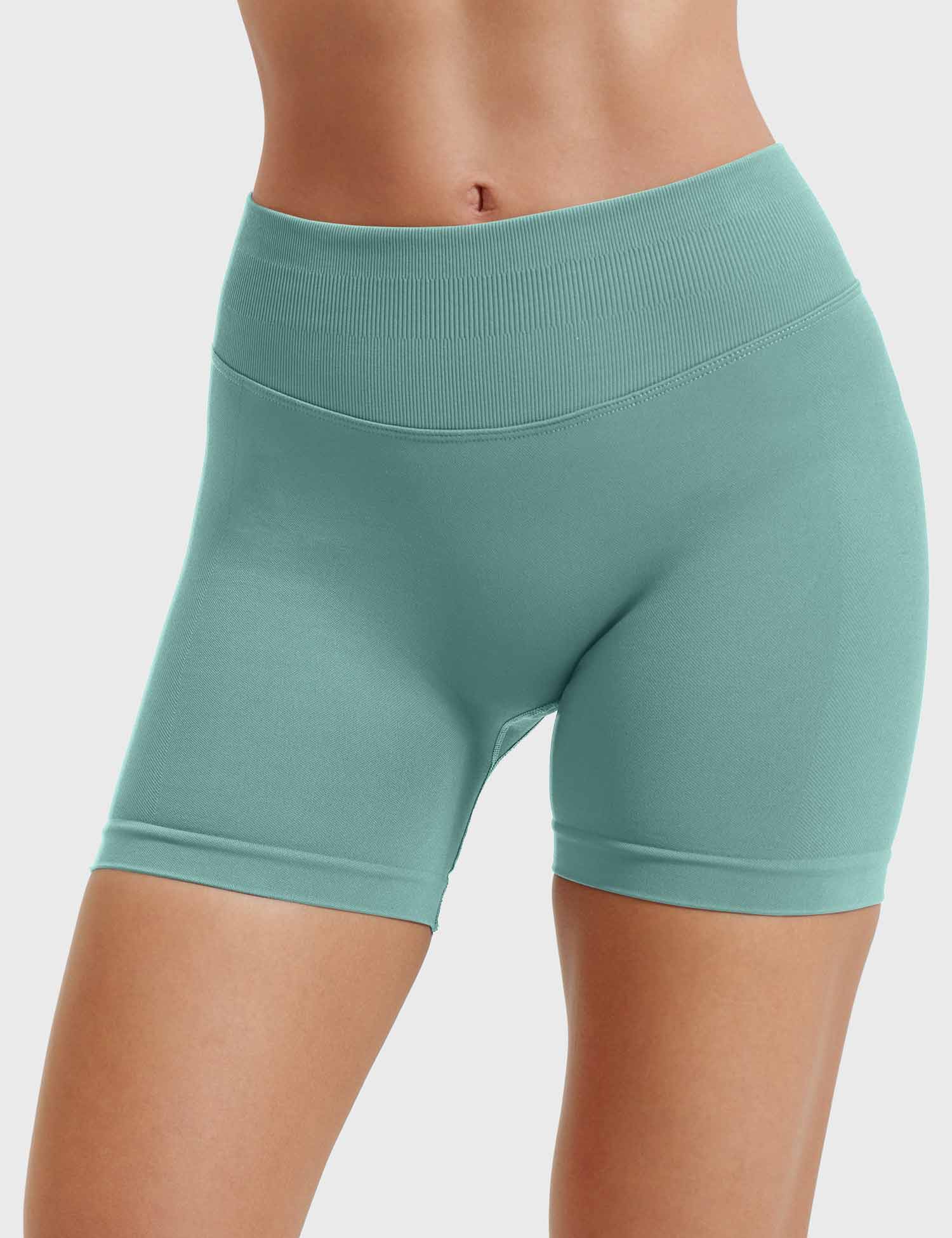 LightGreen