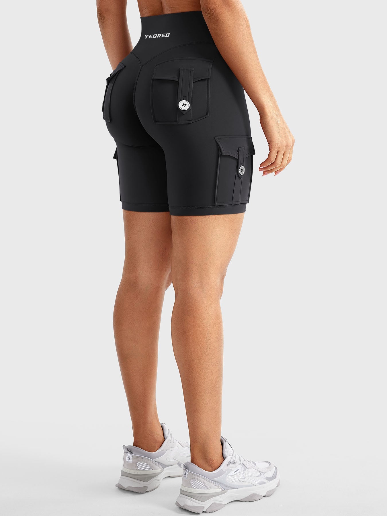 Yeoreo Hedda V-Waist Cargo Cycling Shorts