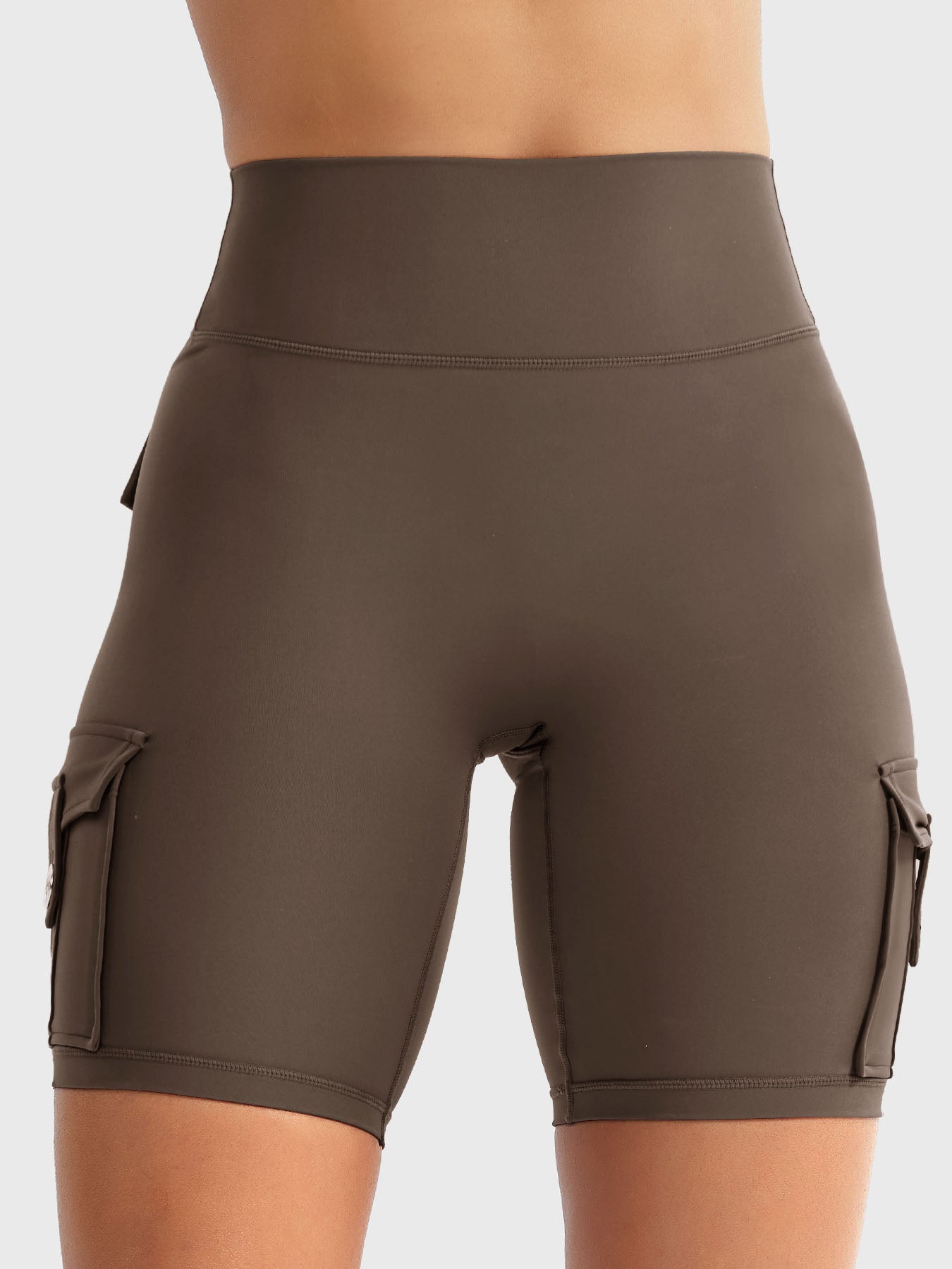 Yeoreo Hedda V-Waist Cargo Cycling Shorts